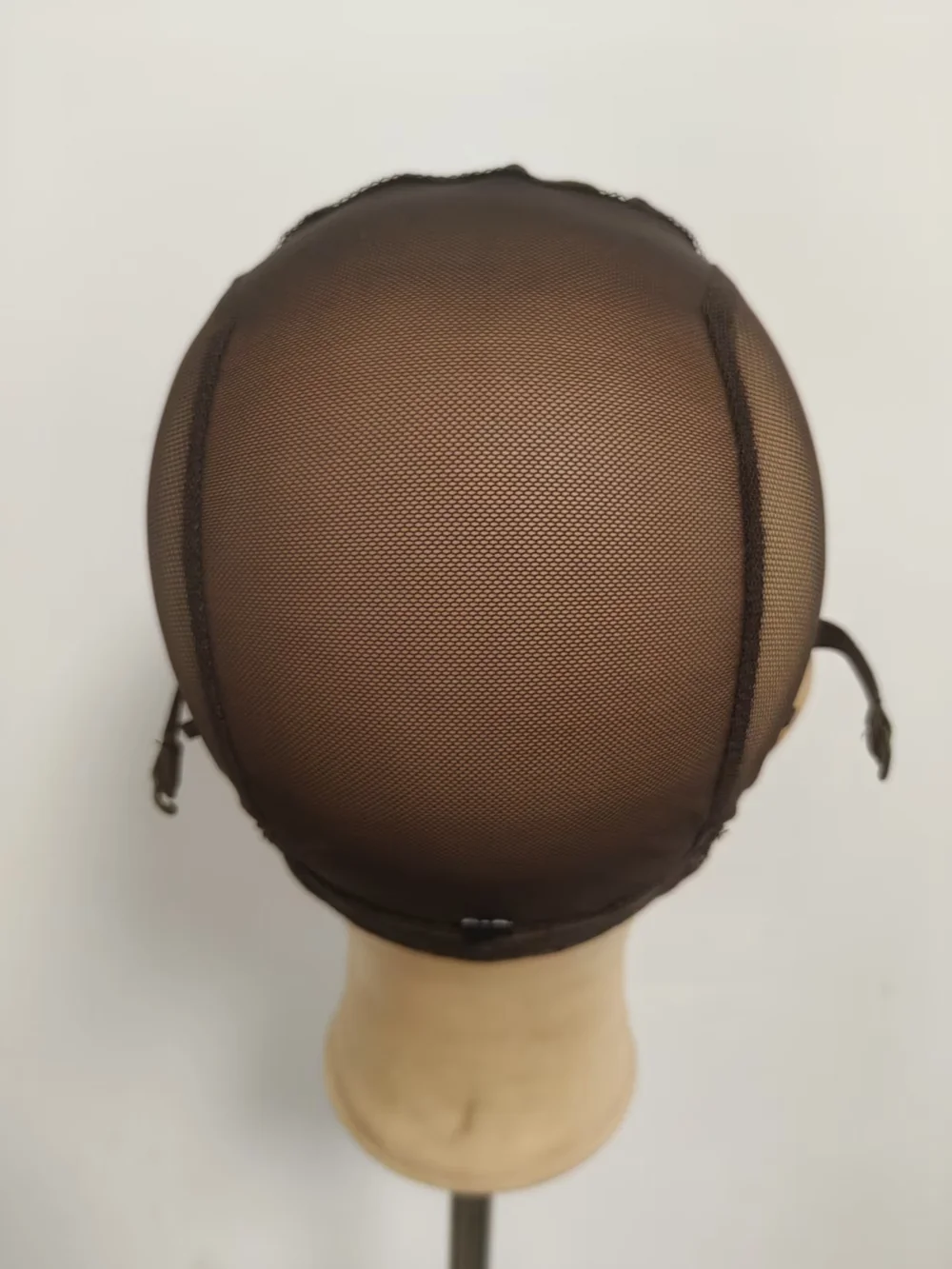 תחרה קדמית